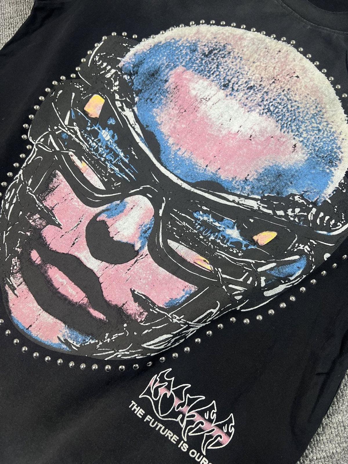 DUAA New Age Graphic Short-Sleeve T-Shirt