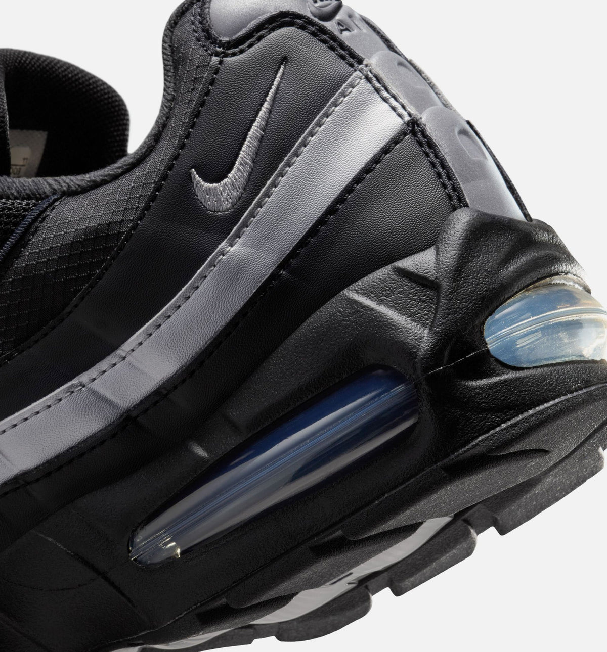 Air Max 95 Big Bubble OG Reflective Accents – Men's Lifestyle Shoe in Black/White/Metallic Silver