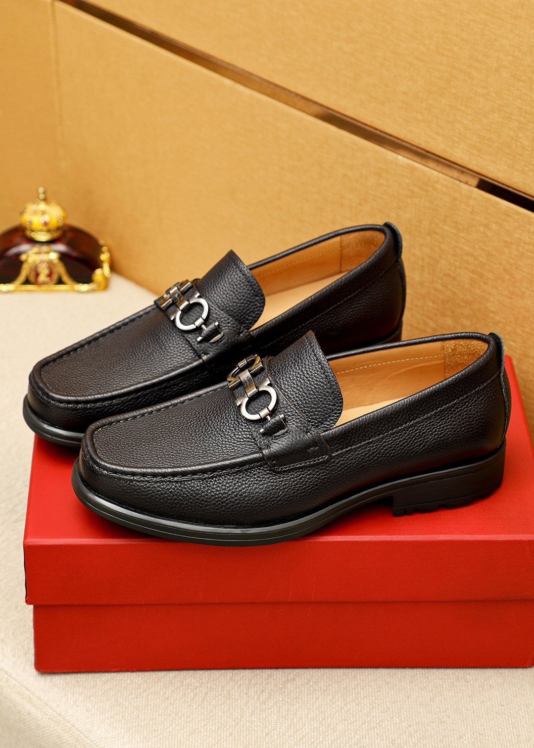 Ferragamo Black Bit Loafers