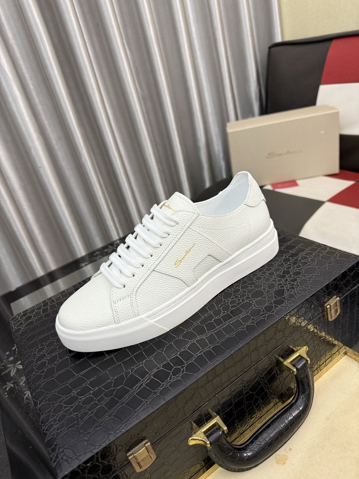 Santoni Men's Textured Low-Top Sneakers